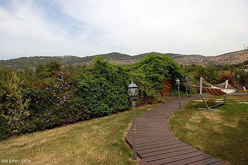 Between Sunrise And Sunset Suites Ya'ara Экстерьер фото