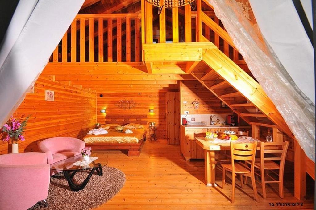 Between Sunrise And Sunset Suites Ya'ara Экстерьер фото