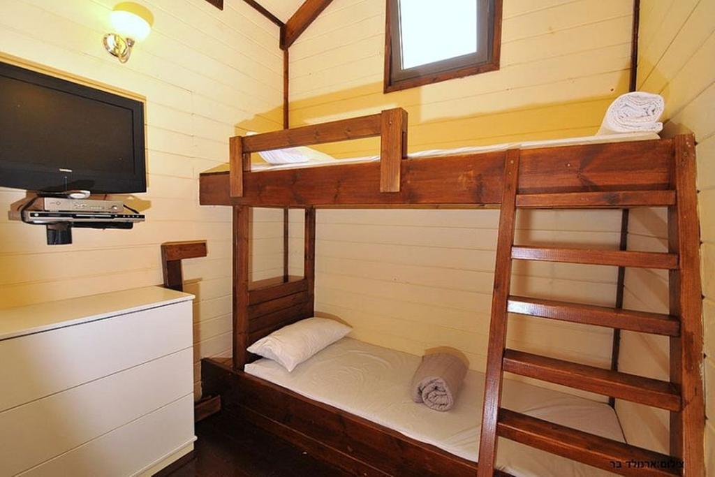 Between Sunrise And Sunset Suites Ya'ara Экстерьер фото