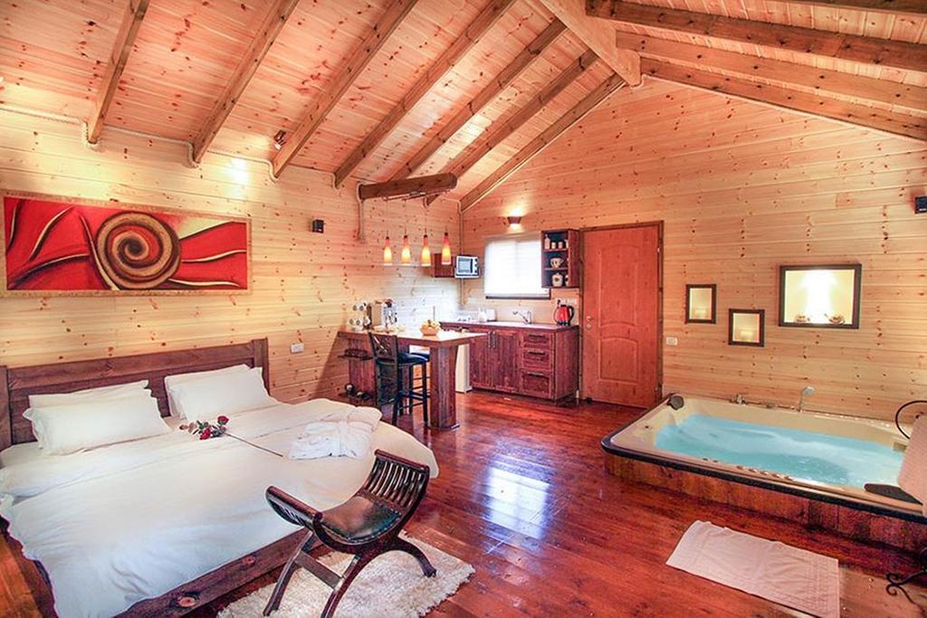 Between Sunrise And Sunset Suites Ya'ara Экстерьер фото